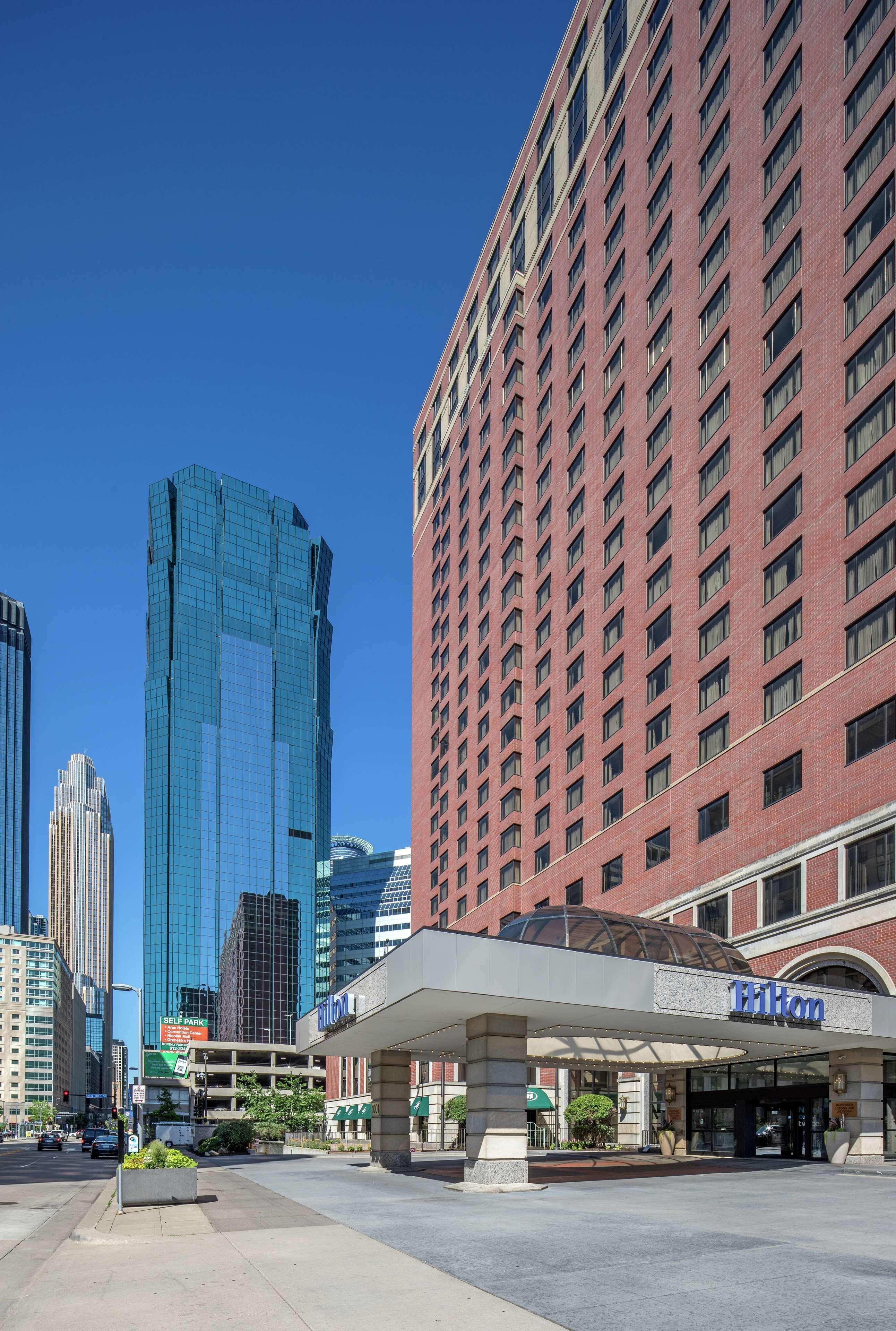 Hilton Minneapolis Exteriör bild